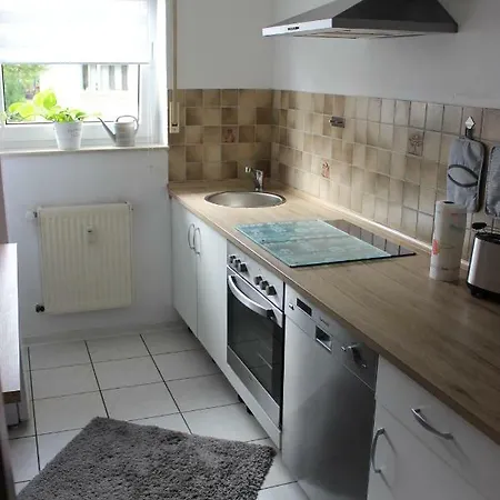 Apartment Ferienwohnung Am Waldrand *